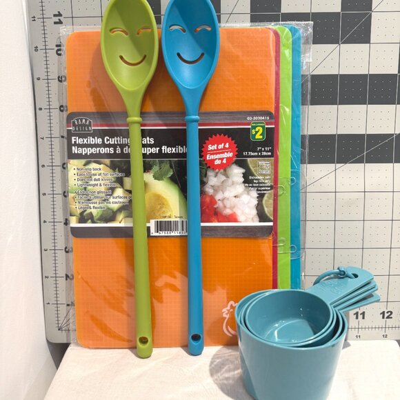 3/$20 Cute Kitchen Bundle Measuring Cups, Smiley Spoons & Cutting Mats Colorful - Picture 2 of 2